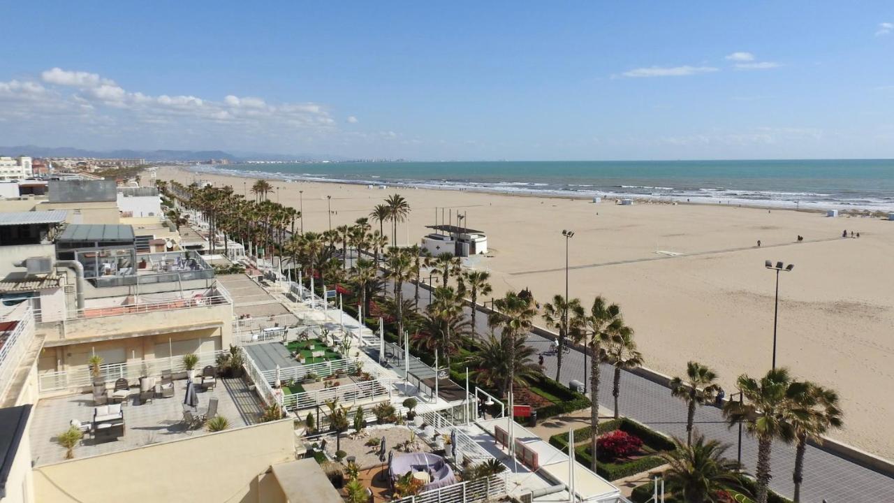 Hotel Manises Exterior photo